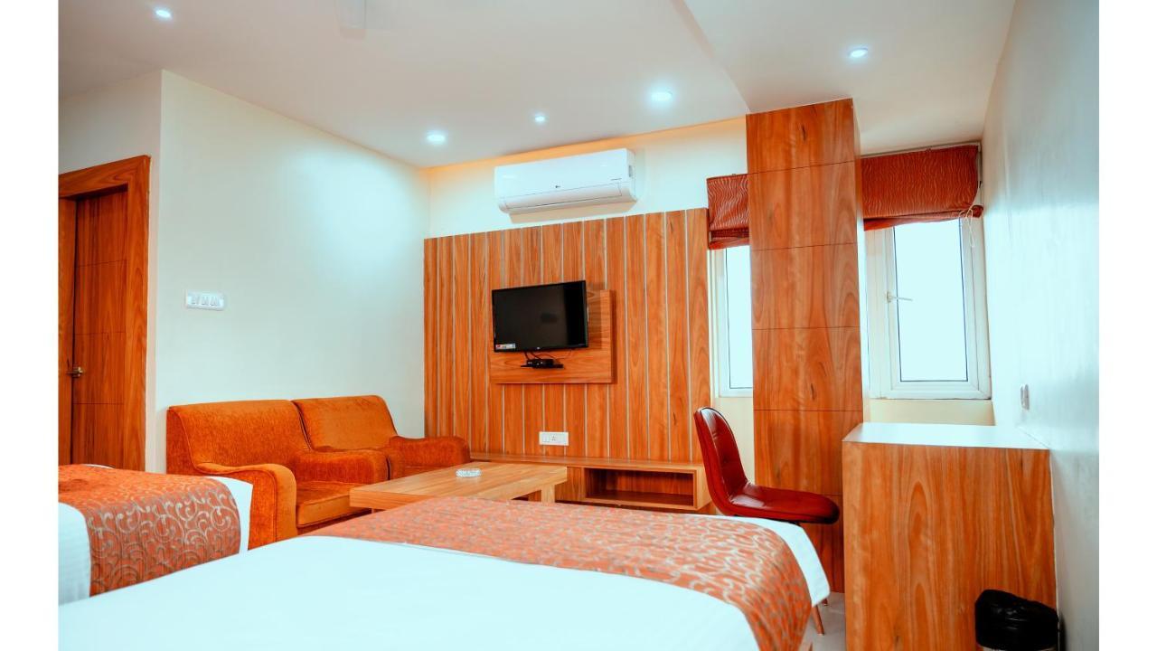 Hotel Dc Star Tarapith Exterior foto